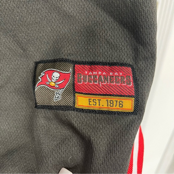 NWT Tampa Bay Buccaneers Jersey Size Small - Picture 5 of 8